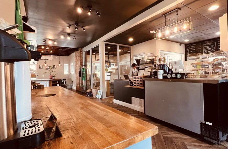 Confortable Saturday Catfe 🐈.